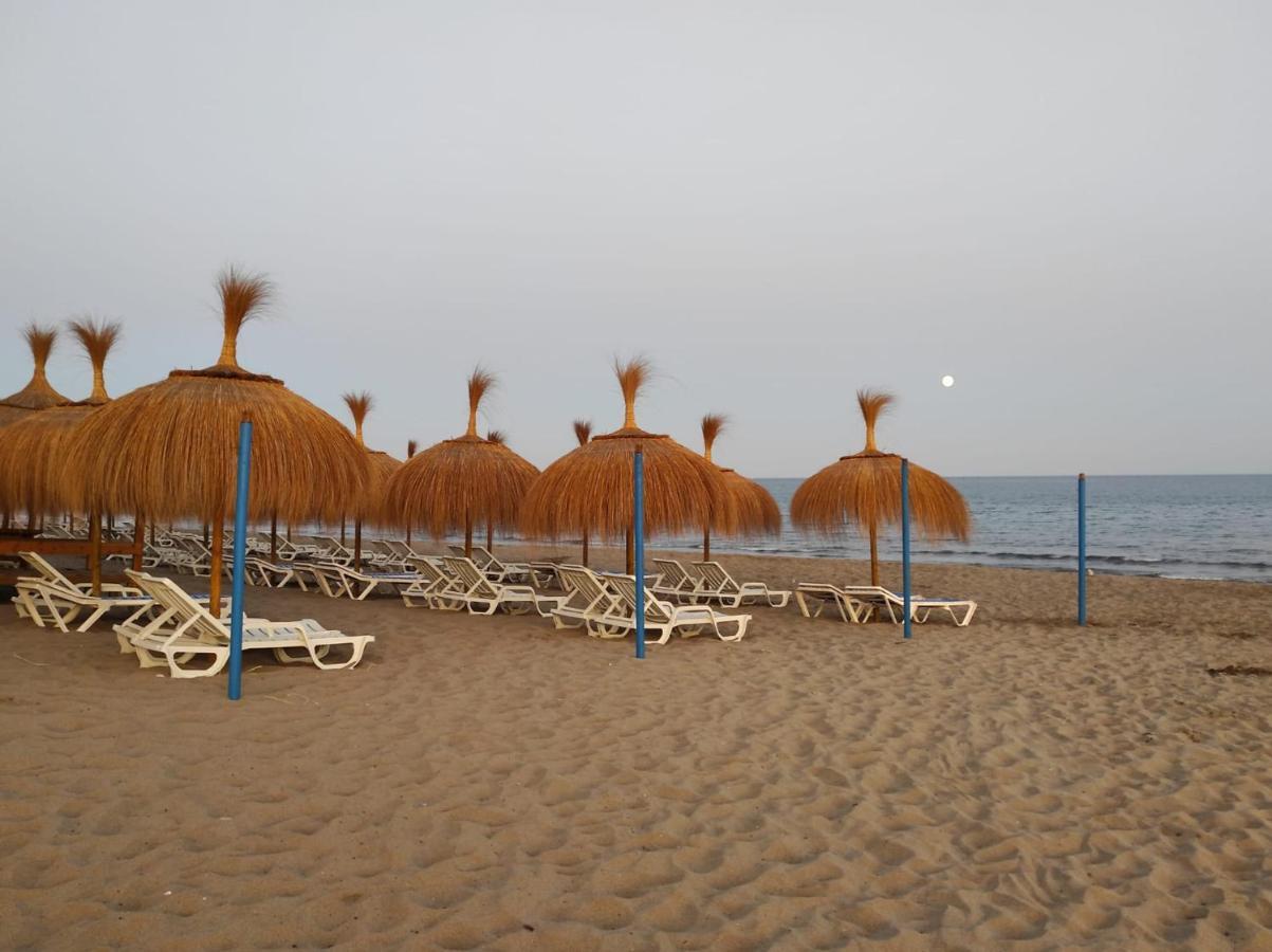 Los Boliches Holidays Suites Fuengirola Exterior photo